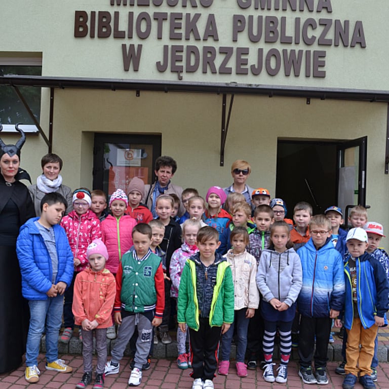 123_6_diabolina-czytamy-historie-spiacej-krolewny-.jpg