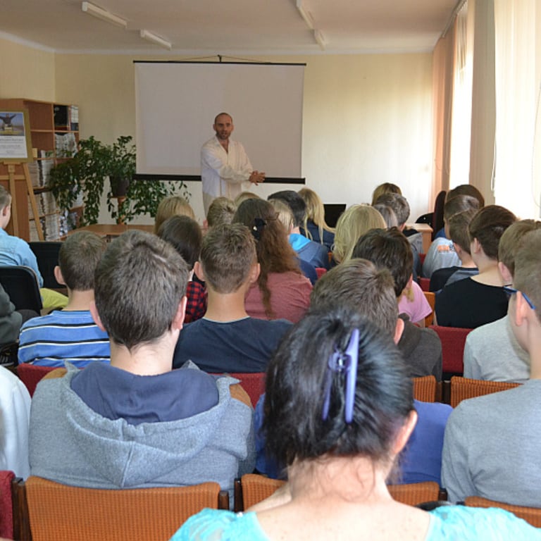 124_1_czlowiek-w-drodze-wlasne-swiadectwo-spotkani.jpg