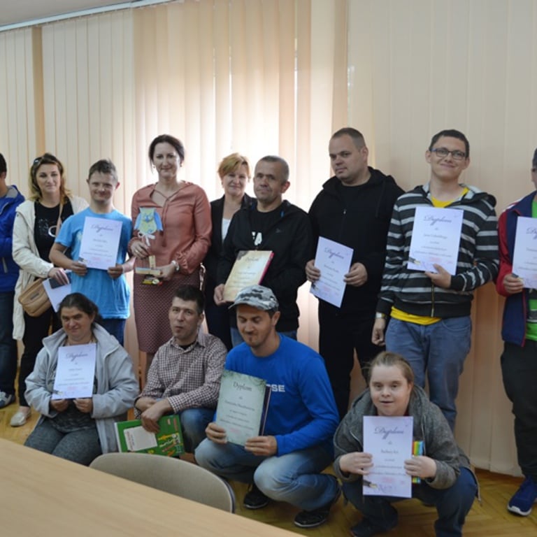 172_1_konkurs-plastyczny-biblioteka-bibliotekarz-x.jpg
