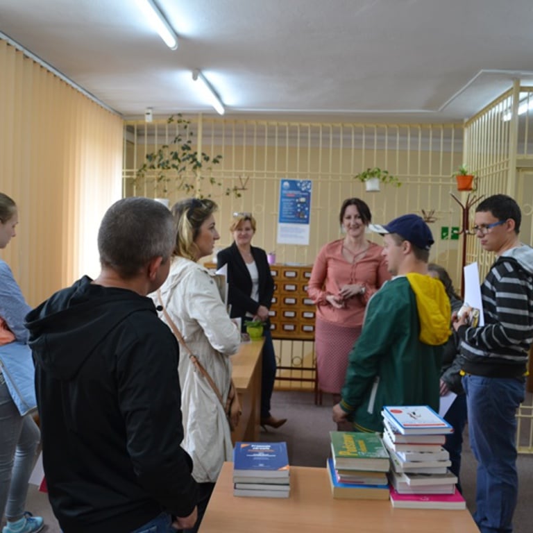 172_3_konkurs-plastyczny-biblioteka-bibliotekarz-x.jpg