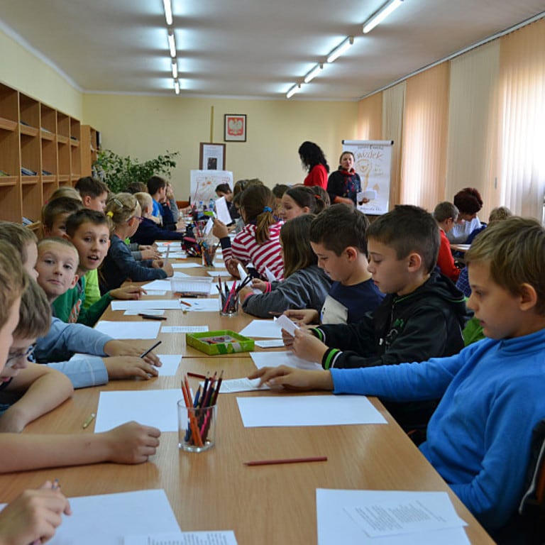 62_1_spotkanie-z-ilustratorem-ksiazek.jpg