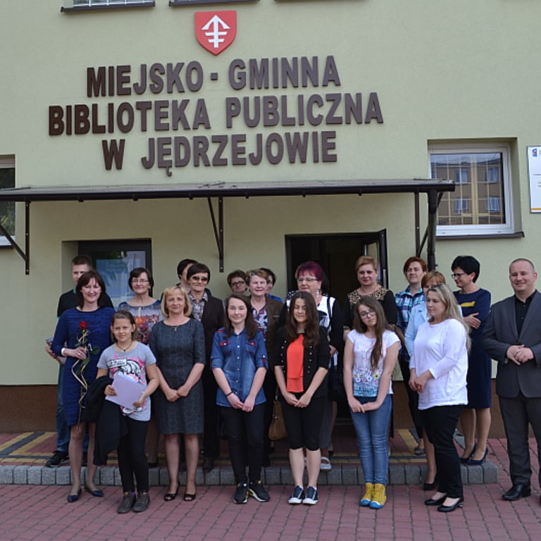 84_1_dzien-bibliotekarza-i-bibliotek.jpg